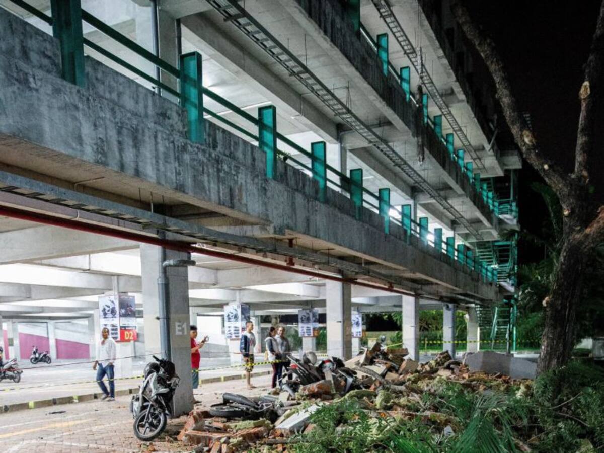 Decenas de muertos en un terremoto de magnitud 7 en Indonesia