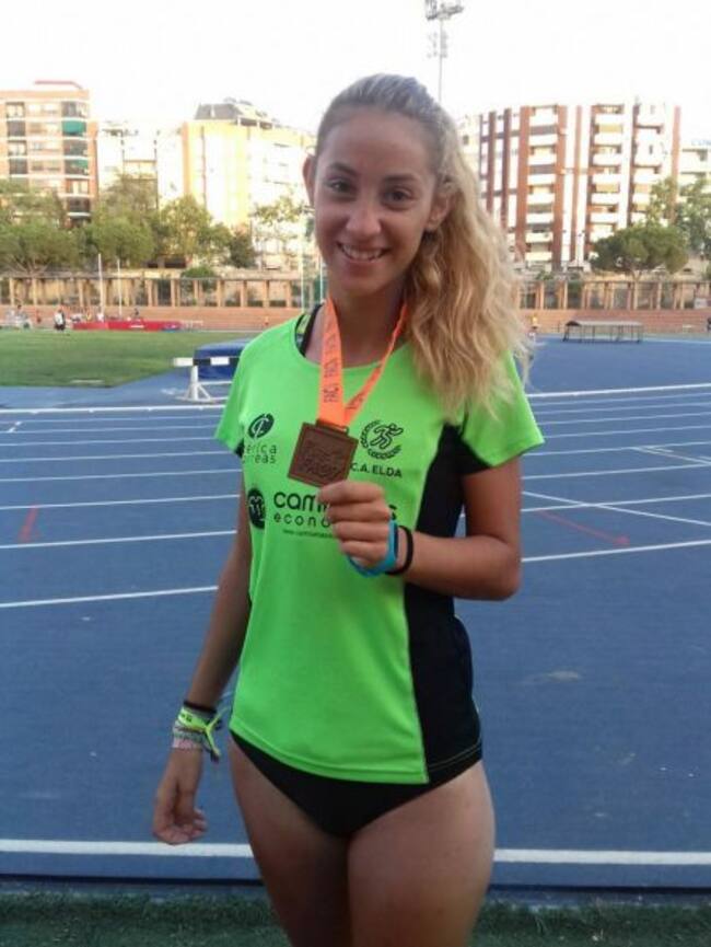 Paula García con el bronce