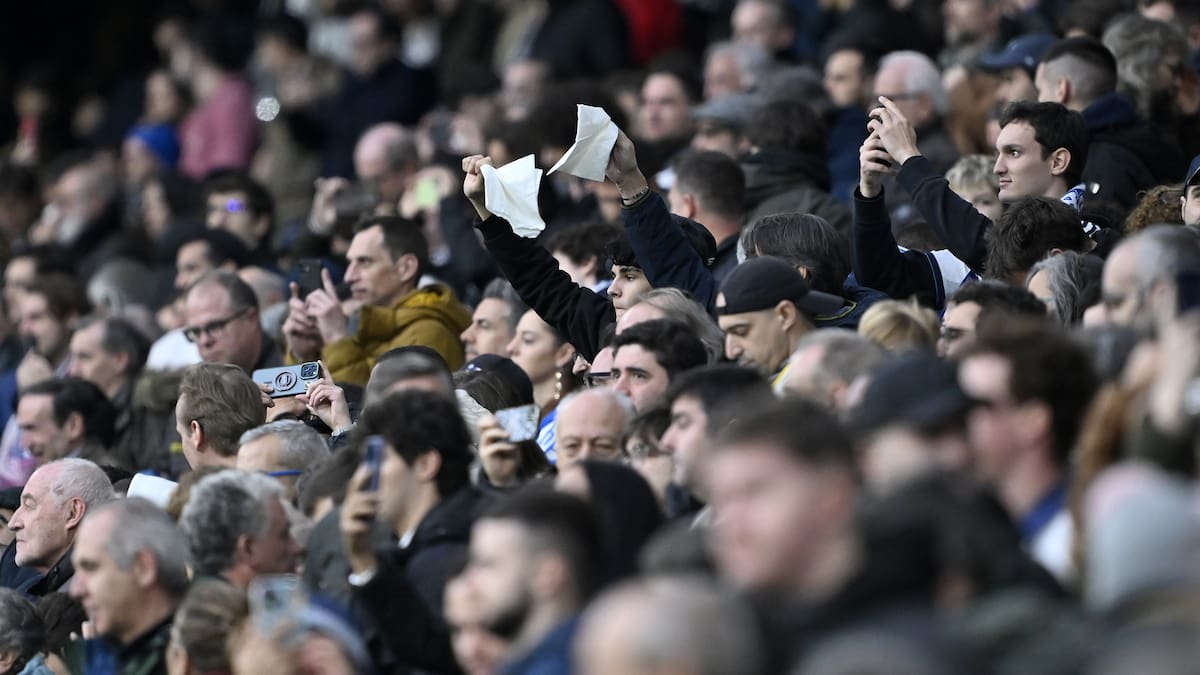 "Es increíble que un entrenador no pueda entrenar": Álvaro Benito explica qué hay realmente detrás de los pitos al Real Madrid
