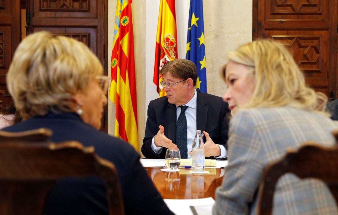 El president de la Generalitat, Ximo Puig, preside la reunión de la Mesa de coordinación interdepartamental frente al coronavirus. 