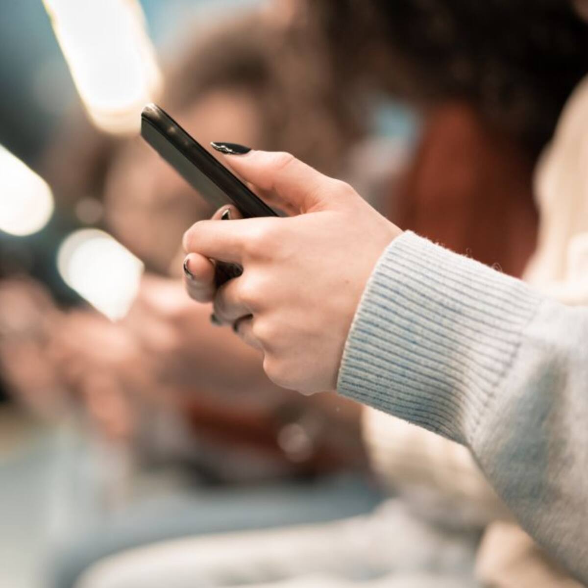 Cuidado con esta falsa promoción que se ha hecho viral a través de WhatsApp y que puede llegarte al móvil: es una estafa para robarte