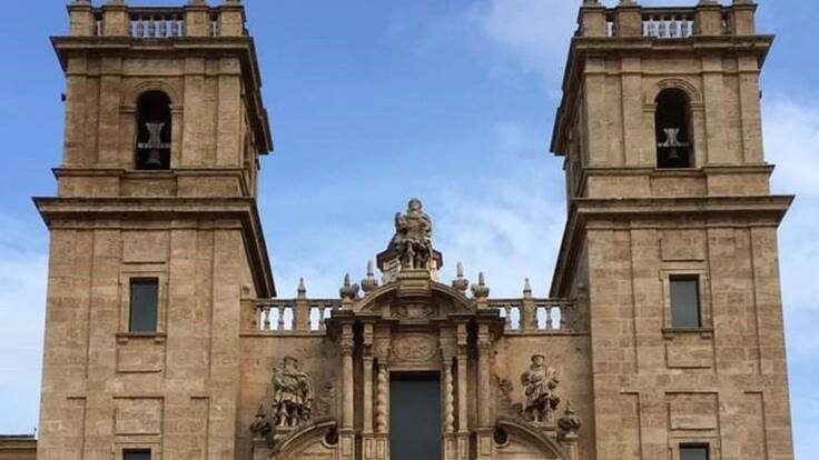 Entrevista a Mª Jesús Carrillo, directora de la Biblioteca Valenciana y técnicos