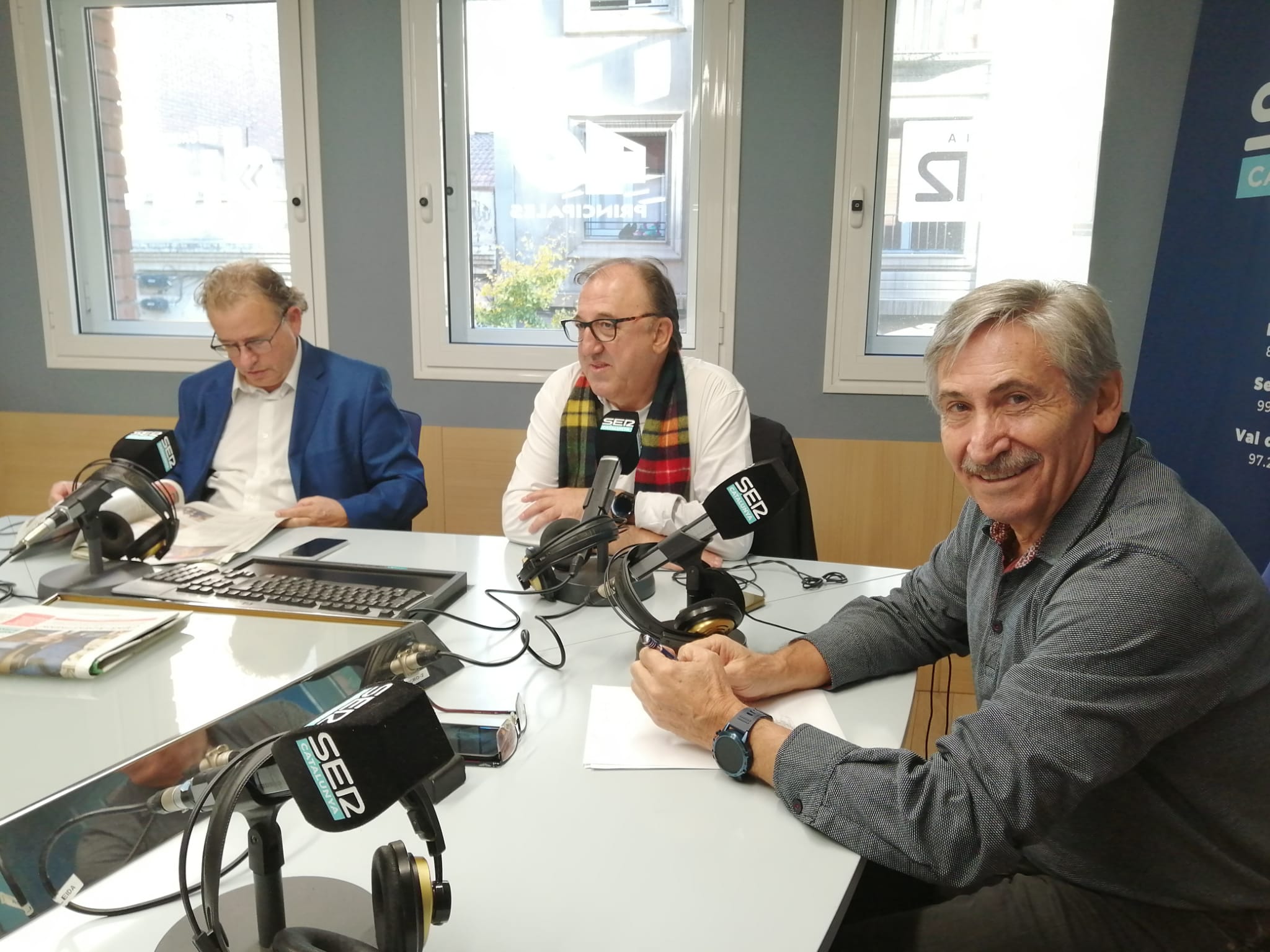 Jordi Montanya, Carmel Mòdol i Ramon Alturo, als estudis de Ràdio Lleida