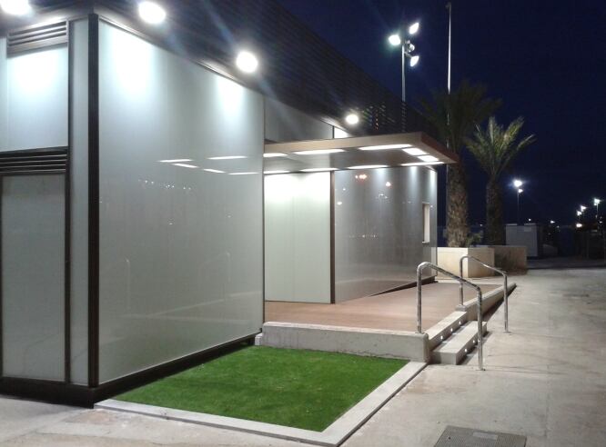 Futuro restaurante construido junto a la lonja de pescadores y pendiente de adjudicar