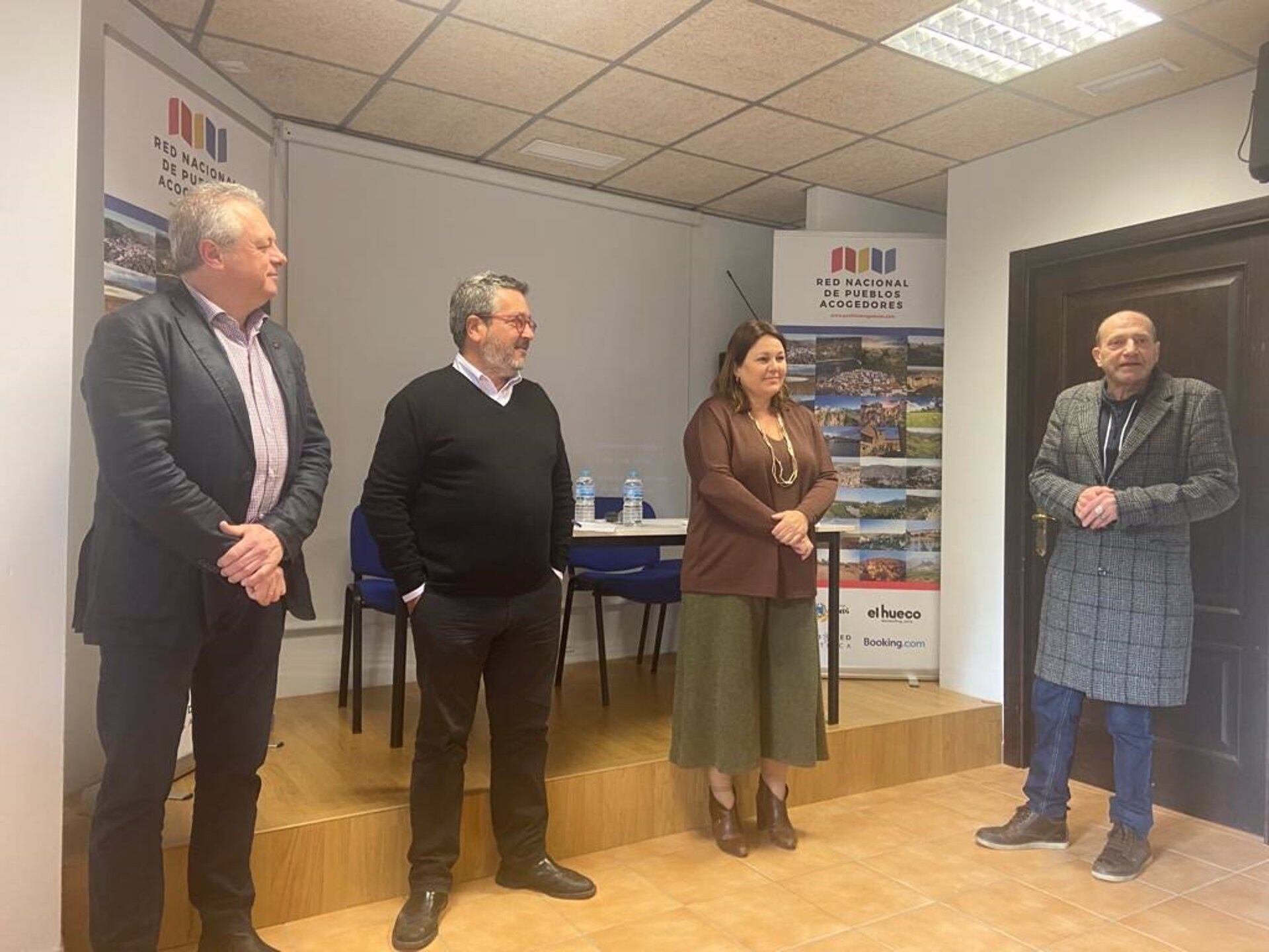 La vicepresidenta segunda de la Diputación de Málaga, Natacha Rivas, en el primer encuentro de la Red Nacional de Pueblos Acogedores para el Teletrabajo