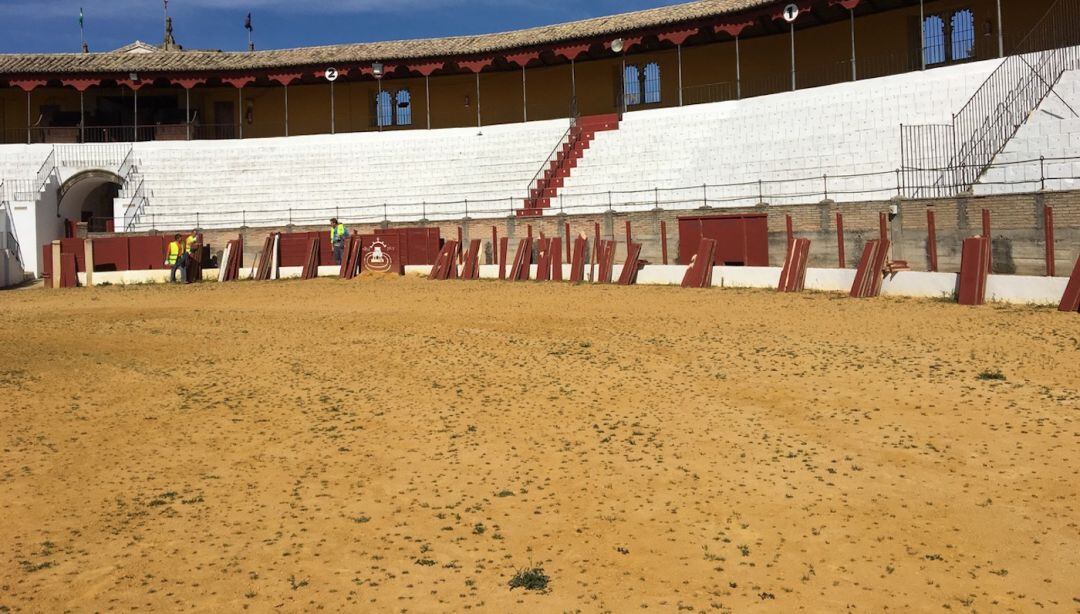 Obras en la plaza de toros de Baeza