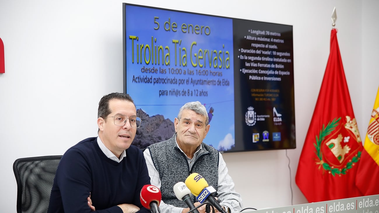 Rubén Alfaro, alcalde de Elda; junto a Juan Manuel Maestre, principal impulsor de las actividades del monte Bolón