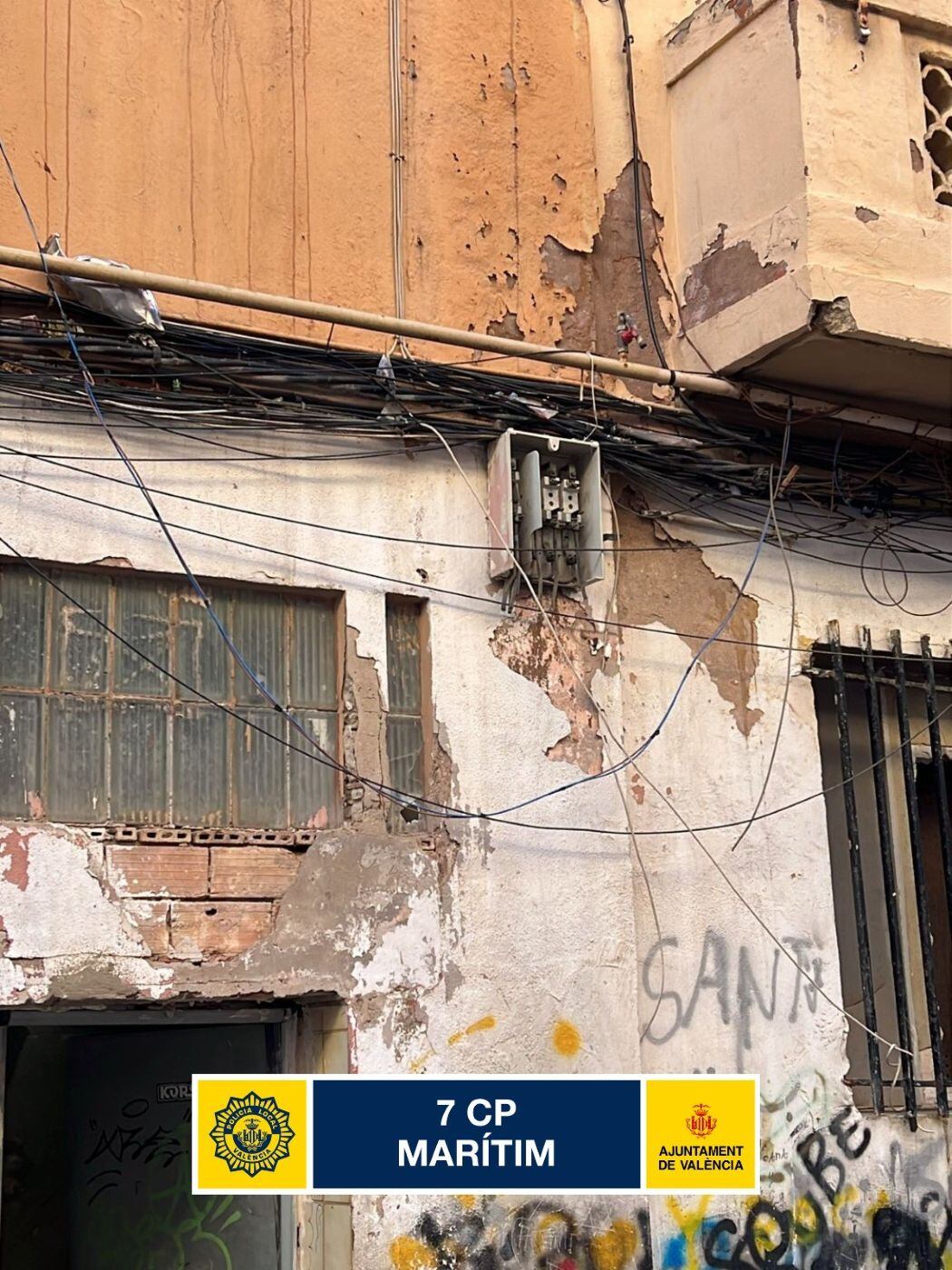 Enganche de luz ilegal en Marítim.