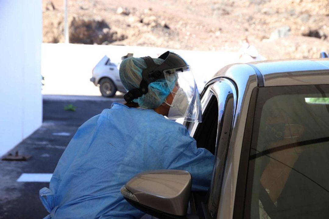 Lanzarote reduce sus casos activos a 57, tras registrar más de 70 la semana anterior. 