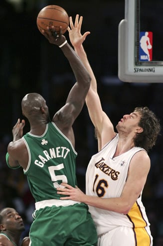 Gaso anotó siete puntos consecutivos en el tramo final para sellar la victoria de su equipo