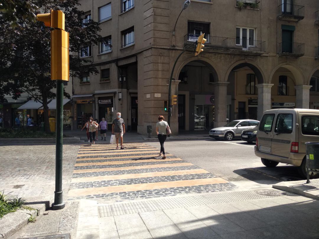 Un carrer del centre de Girona.