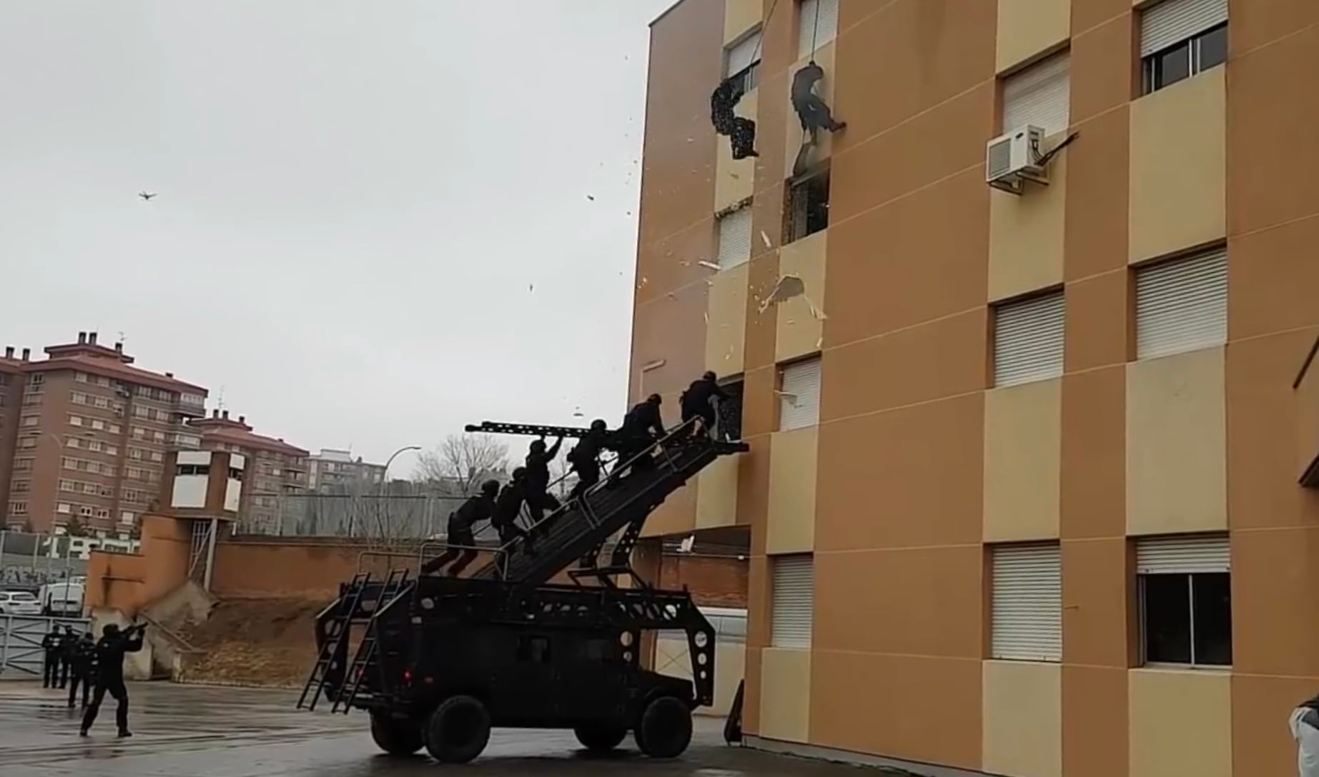 Cuartel del GEO, exhibición