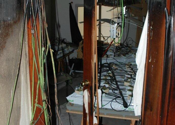 Interior de la vivienda incendiada en Torremolinos (Málaga)