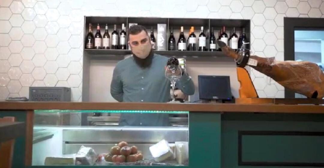 Lasha, propietario del restaurante Raro (Murcia) 