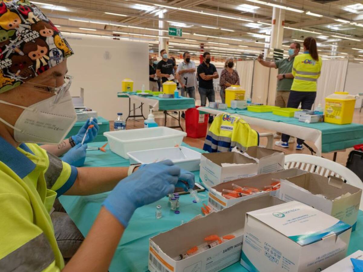 Los jóvenes de entre 20 y 29 años se empezarán a vacunar en Cartagena este lunes