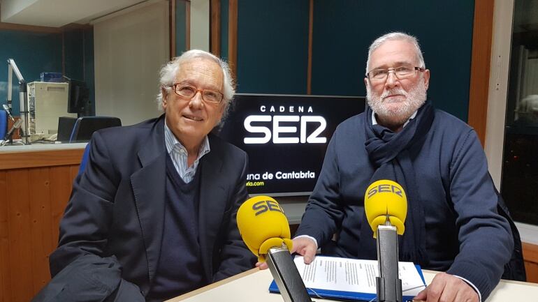 Manuel Garrido y Ramón Ruiz en un estudio de Radio Santander