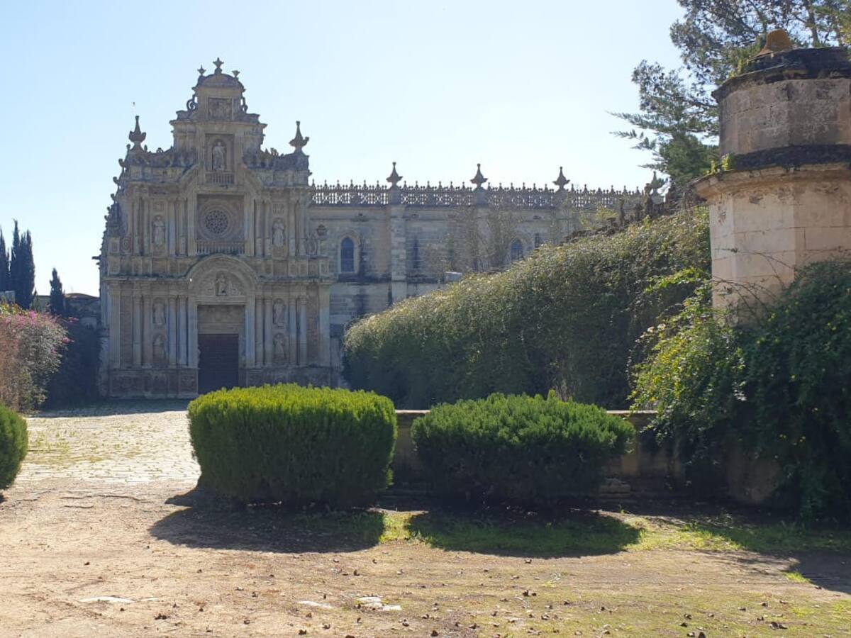 El Gobierno de España invertirá un millón de euros en la rehabilitación de la Cartuja de Jerez y el Palacio Riquelme