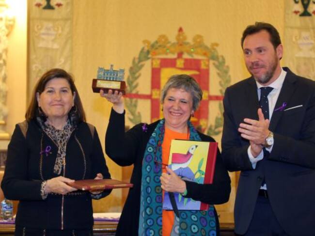 Reconocimiento del Ayuntamiento a María José Larena