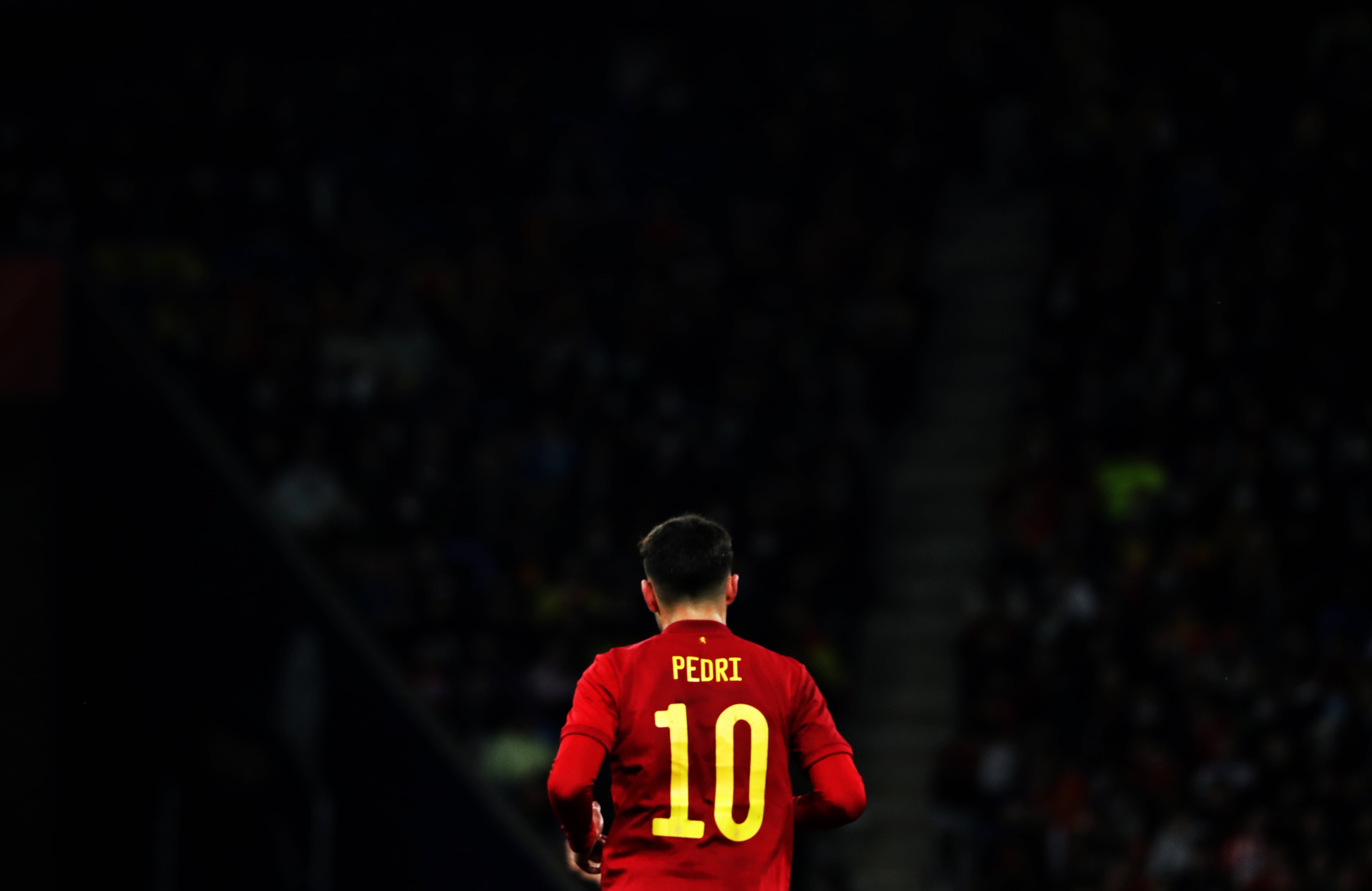 Pedri, durante el amistoso entre España y Albania, con el &#039;10&#039; a la espalda (Photo by Joan Valls/Urbanandsport /NurPhoto via Getty Images)