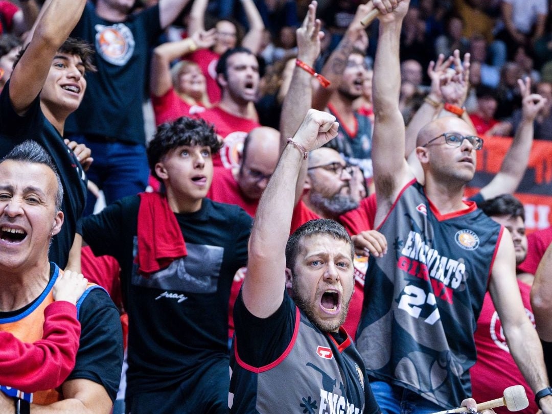 L&#039;afició del Bàsquet Girona a Fontajau.