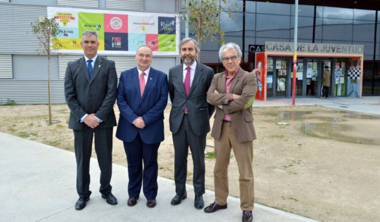 La Casa de la Juventud de Parla será la encargada de tramitar las tarjetas del carné joven