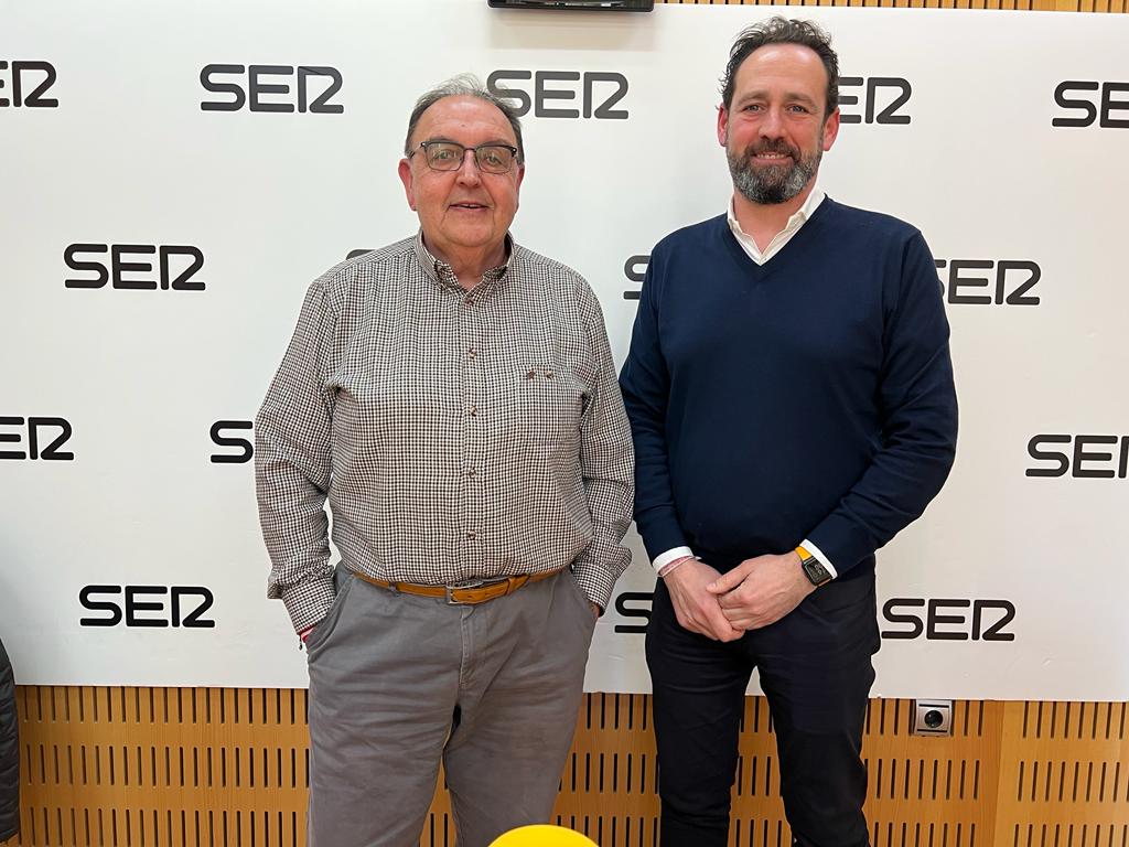 Pepe Pallarés y Jorge Fenor en los estudios de Radio Murcia Cadena SER