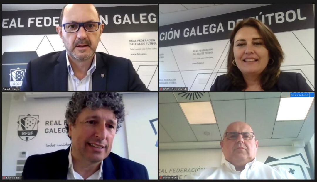 Rafael Louzán junto a parte del equipo de la FGF durante la rueda de prensa