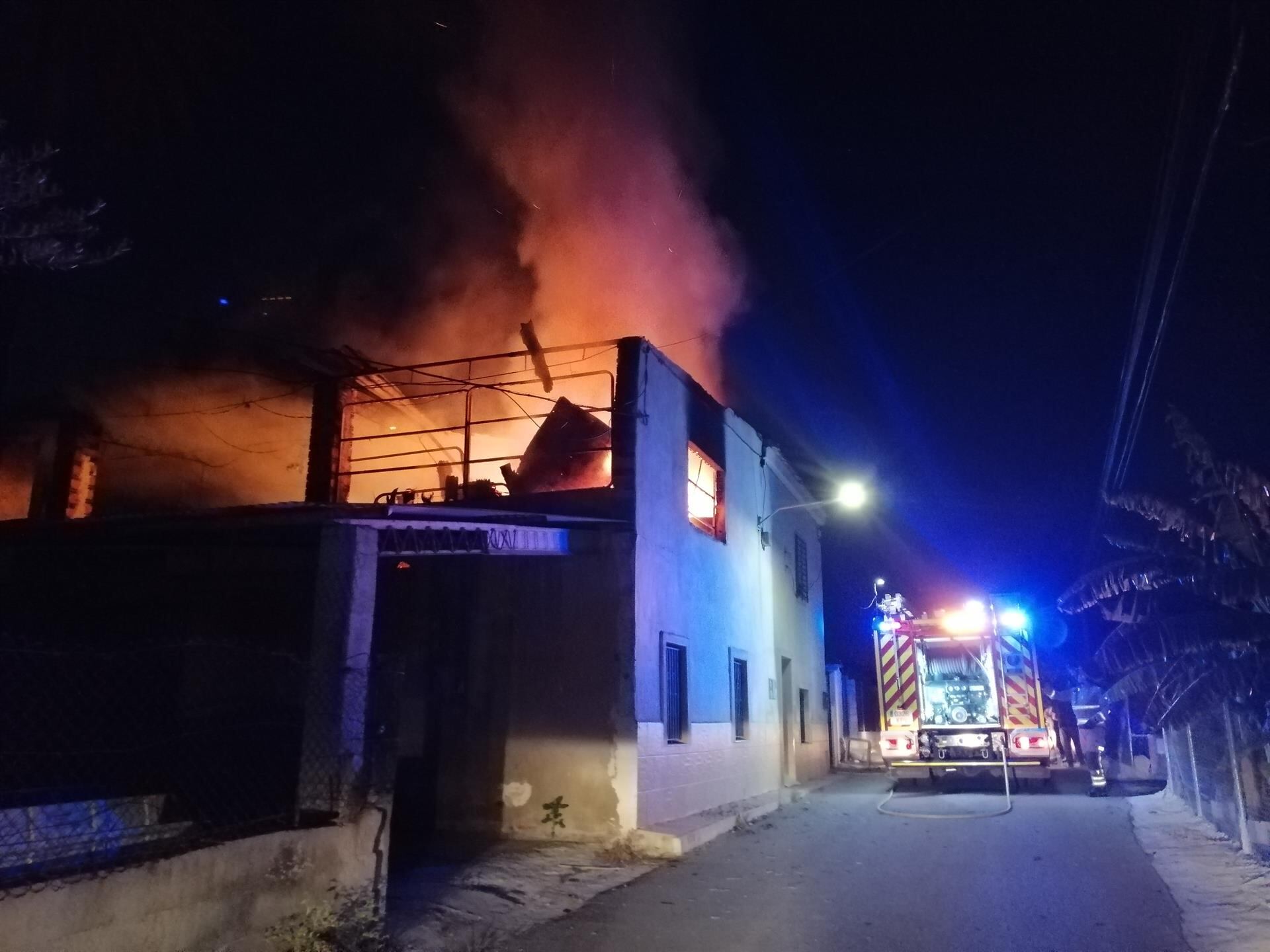 Incendio de una vivienda en Las Torres de Cotillas, Murcia. EP