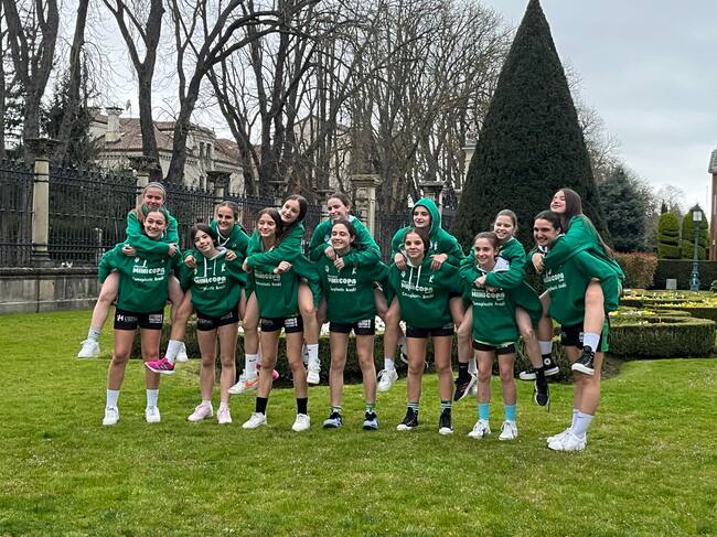 El equipo Comeplastic Araski que participará en la Minicopa 2025 de Zaragoza