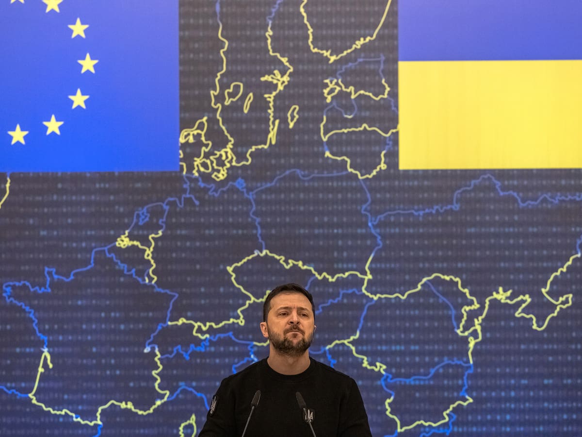 Ni ayuda asegurada ni entrada en la UE por la vía rápida: Ucrania aún debe esperar a pesar de la derrota de Orbán