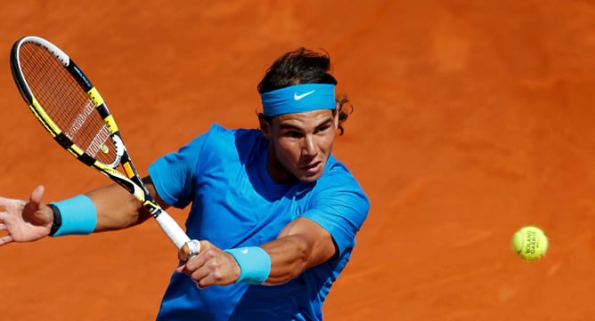 El número uno del mundo ha eliminado por 6-4, 6-1 y 7-6 a Robin Soderling en los cuartos de final de Roland Garros