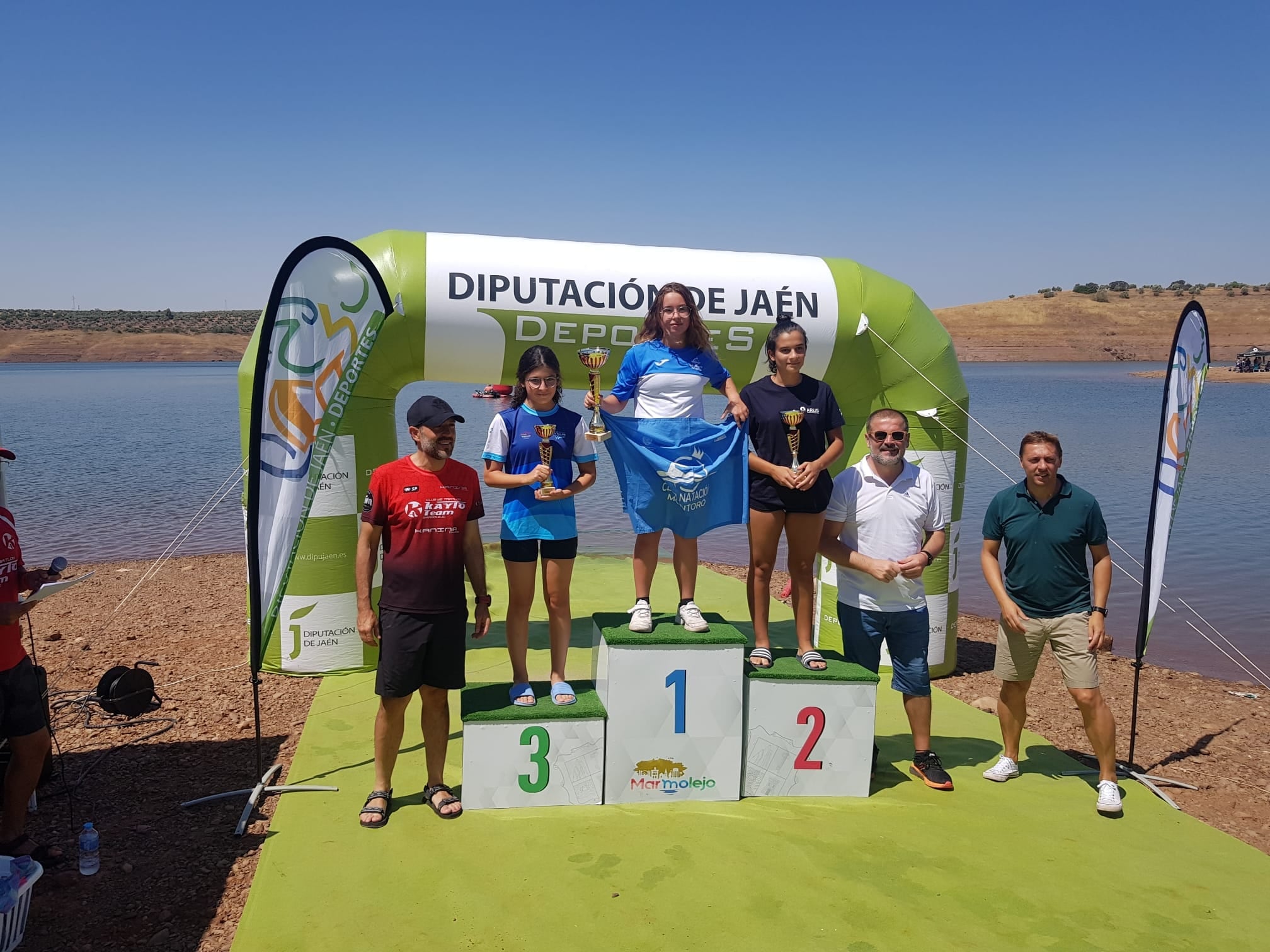 Entrega de premios de la VII Travesía a nado ‘Villa de Marmolejo’.