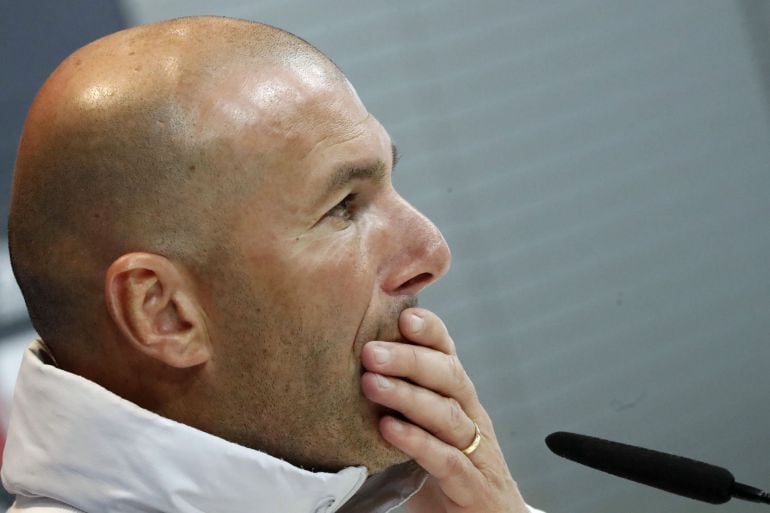 El entrenador del Real Madrid, Zinedine Zidane, durante la rueda de prensa.