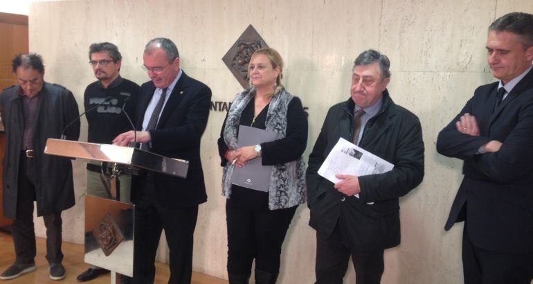 L'alcalde de Reus, amb les entitats comercials, fent balanç de la Campanya de Nadal. 