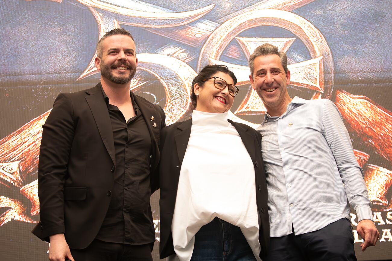 David Juan y José Manuel Carbonell junto a la presidenta de la comisión, Sandra Crespo