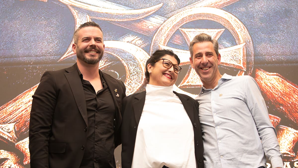 La comisión de Alardos y Embajadas de Elda entregó sus máximas distinciones por su 50 aniversario