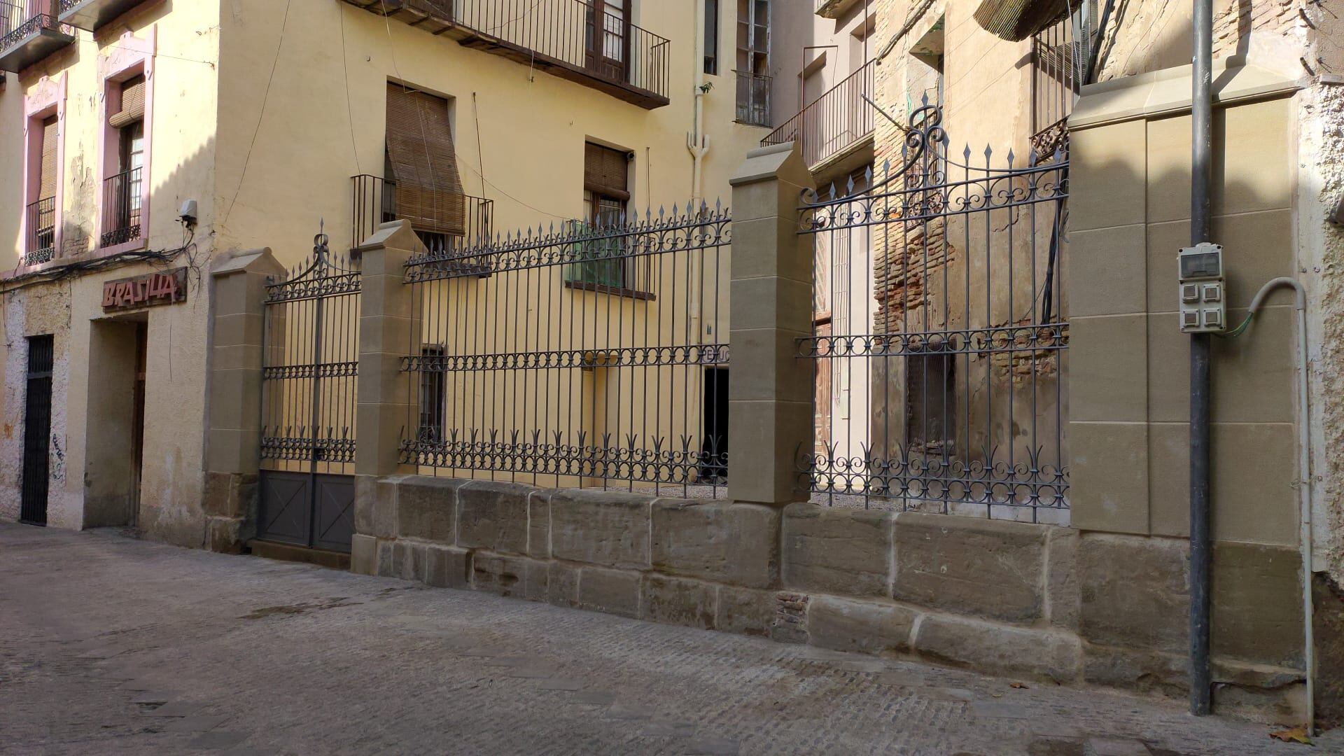 Verja en Travesía Cortés