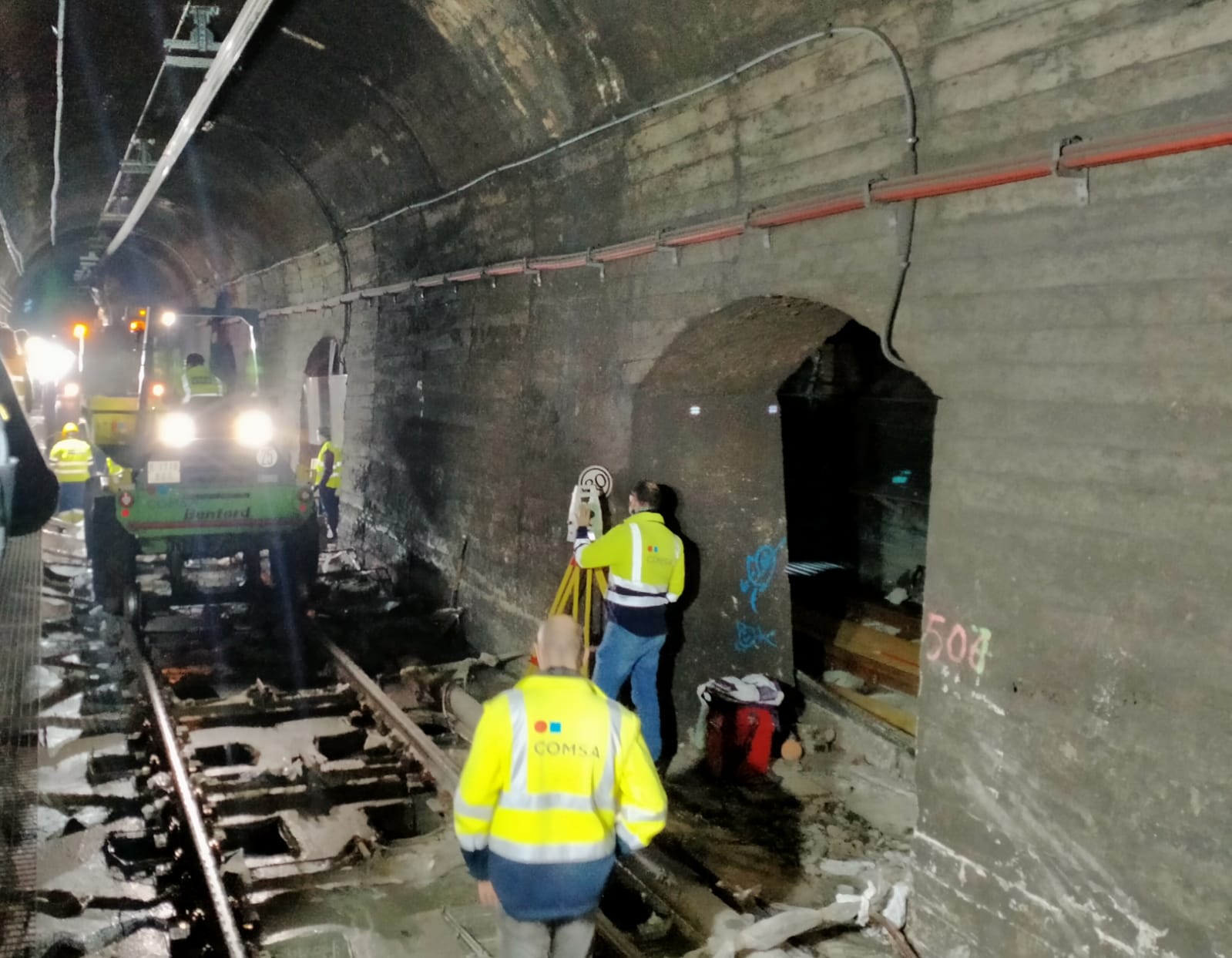 Treballs al túnel de les vies de FGC a Sarrià