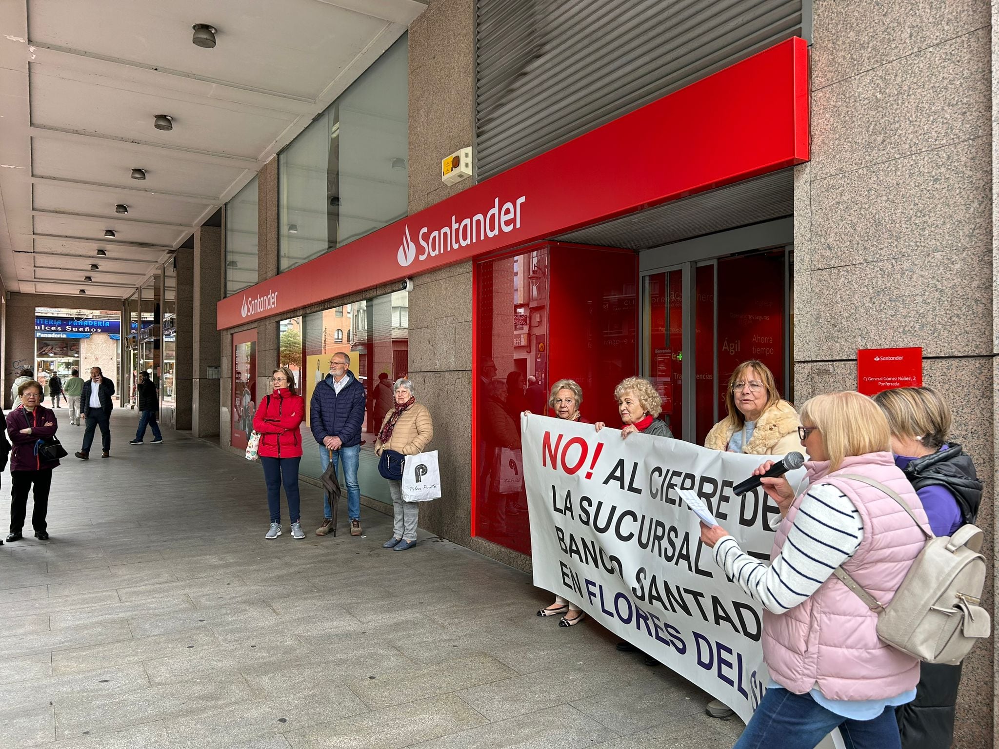 Protesta en el Banco Santander