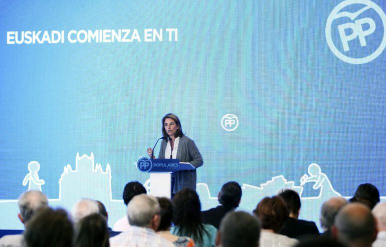 GRA096. BILBAO, 12/09/2015.- La presidenta del PP vasco Arantza Quiroga, durante su intervención en el acto de clausura de la conferencia política del PP vasco celebrado hoy en Bilbao. EFE/Luis Tejido