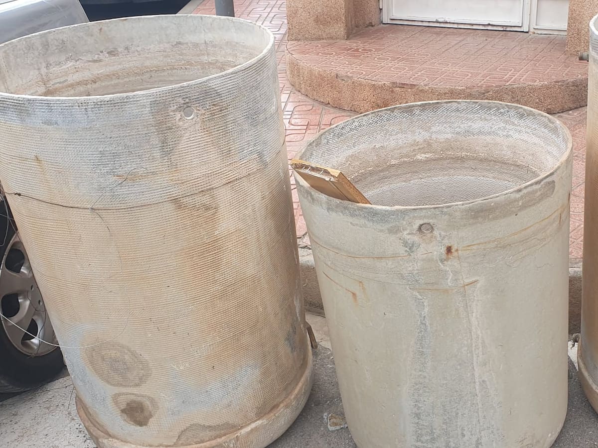 Abandonan depósitos y tuberías de amianto en las calles de Águilas