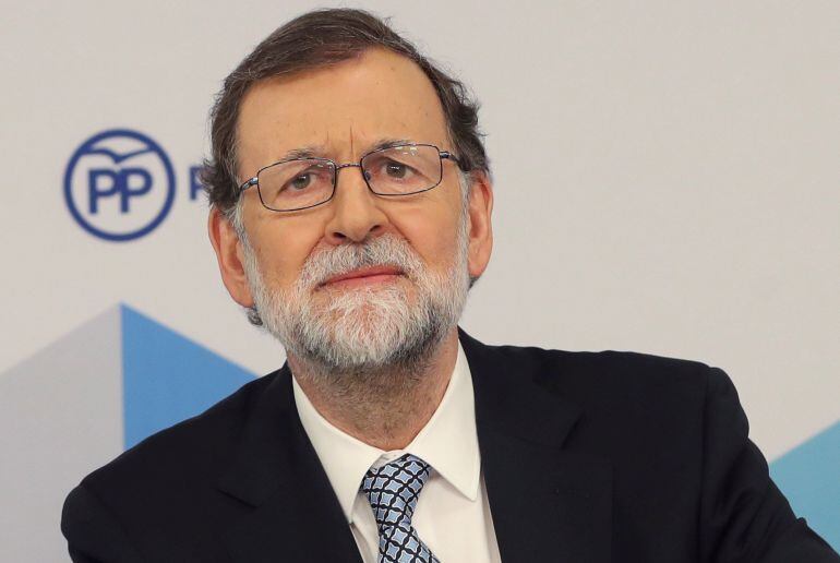 El líder del PP, Mariano Rajoy, durante la reunión del Comité Nacional del partido que se celebra en Madrid. Rajoy ha anunciado hoy que dejará la Presidencia de la formación y cumplirá su mandato hasta el día que el partido elija a su sustituto: &quot;Es lo me