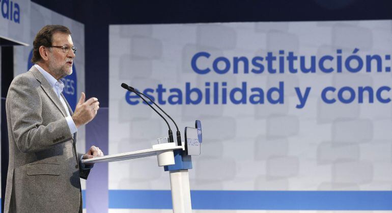 El presidente del Gobierno y del PP, Mariano Rajoy, durante su intervención en un acto celebrado en La Granja de San Ildefonso