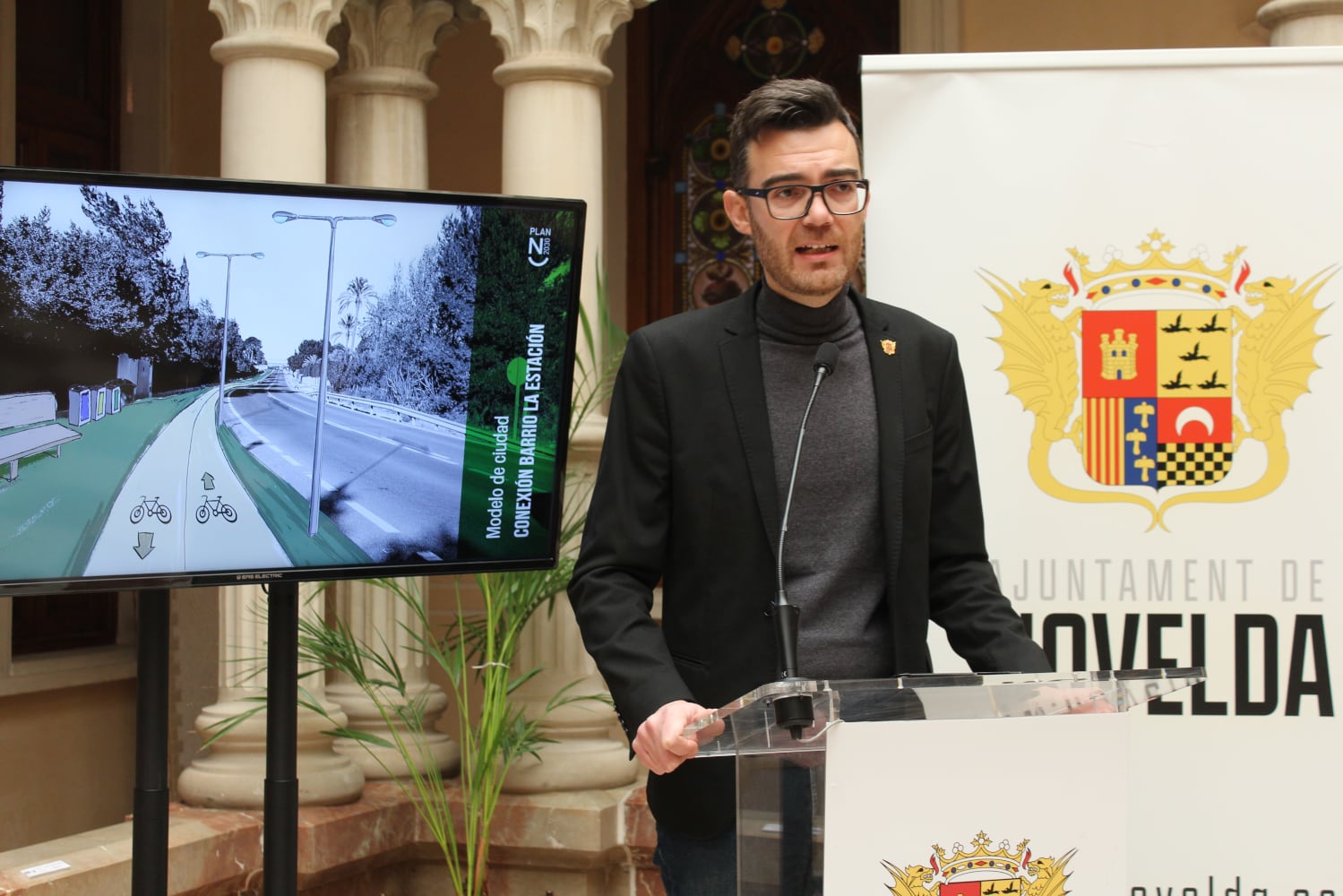 El alcalde de Novelda, Fran Martínez en la presentación del Plan N2030