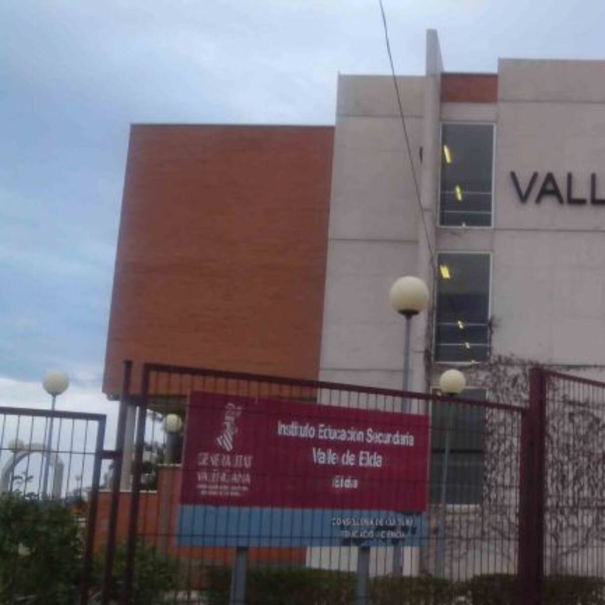 El IES Valle de Elda lanza el primer curso de formación para el empleo