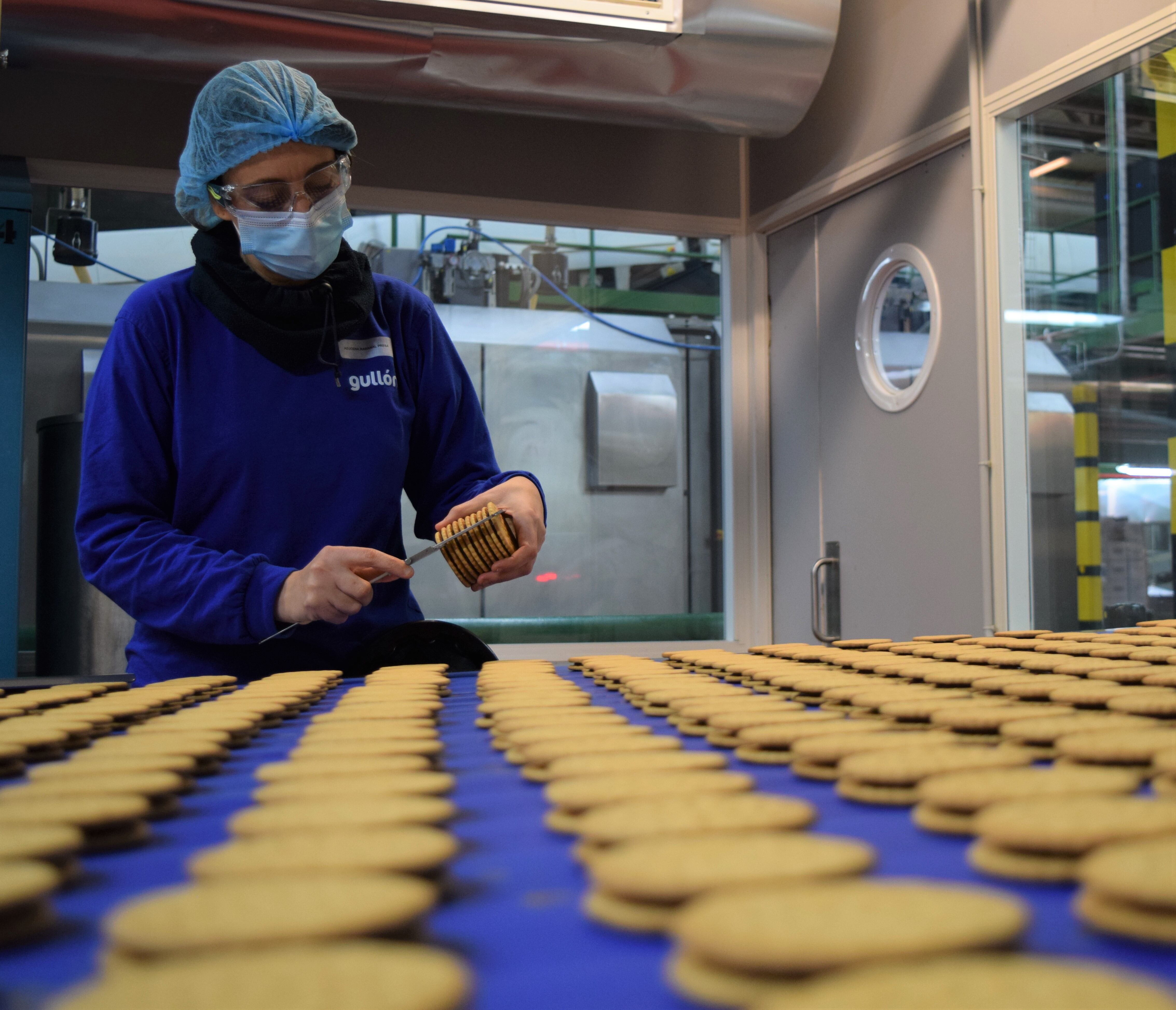 Empleada de Galletas Gullón