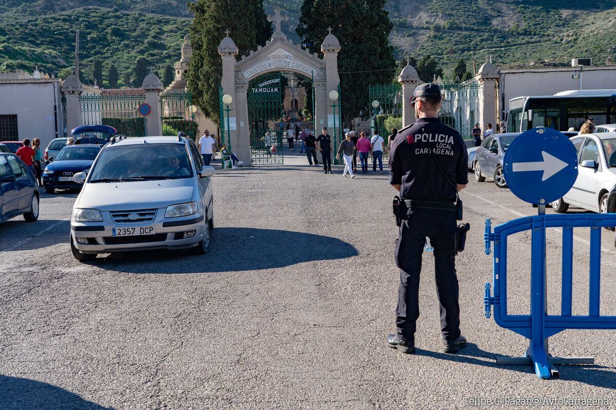 Accesos a los cementerios de Cartagena