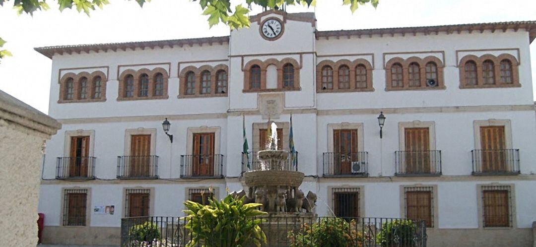 Fachada del Ayuntamiento de La Guardia de Jaén.