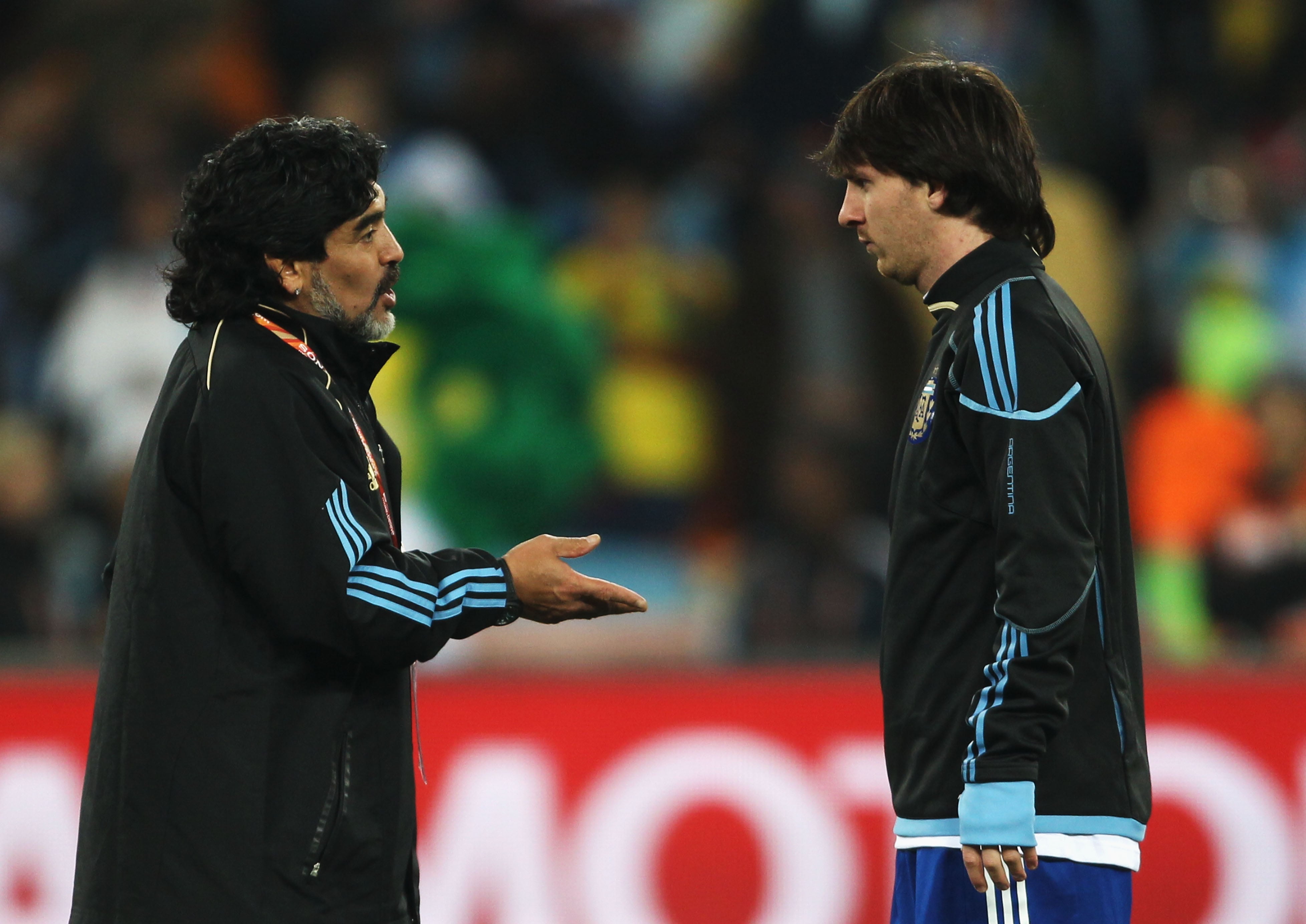 Leo Messi y Diego Armando Maradona con la Selección argentina.