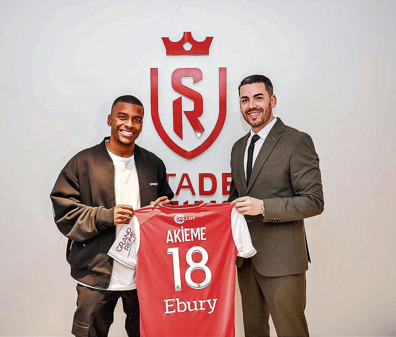 Álvaro Vizcaíno ha jugado un papel clave en el traspaso de Akieme.